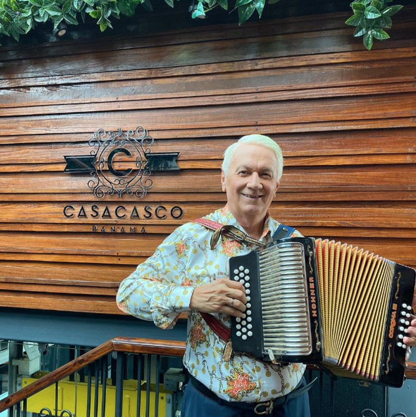 2019 ULPIANO VERGARA en Casacasco.png